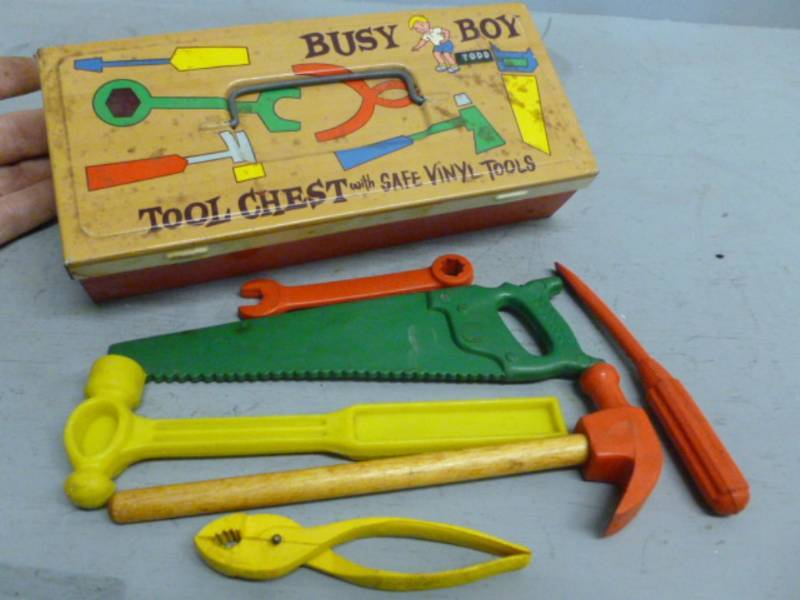 lot 148 image: Vintage Toys