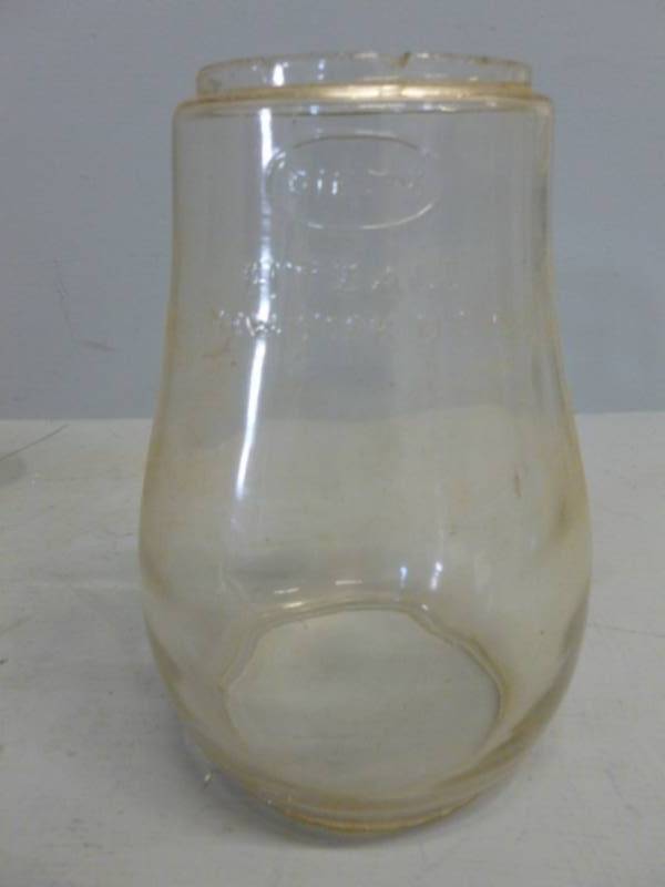 lot 172 image: Dietz Barn Lantern Globe