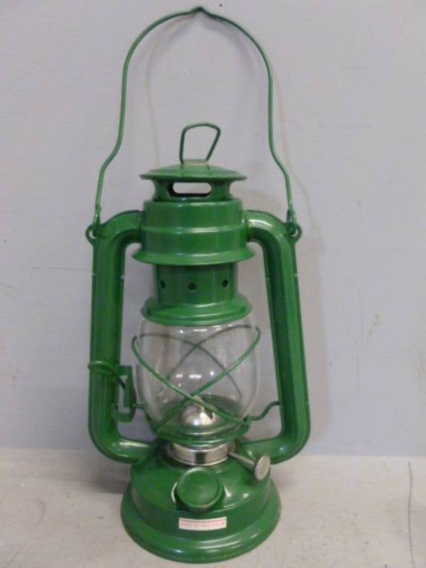 lot 208 image: Barn Lantern