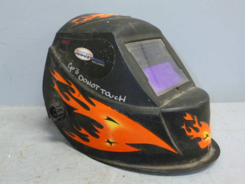 lot 279 image: Welding Helmet