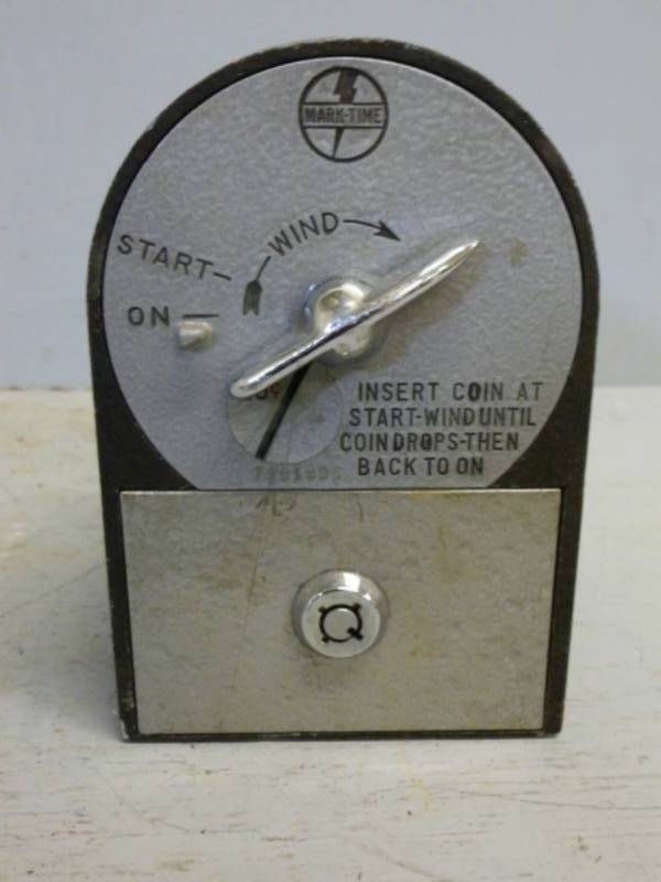 lot 281 image: Vintage Meter