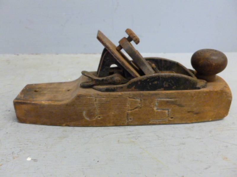 lot 307 image: Antique Block Plane