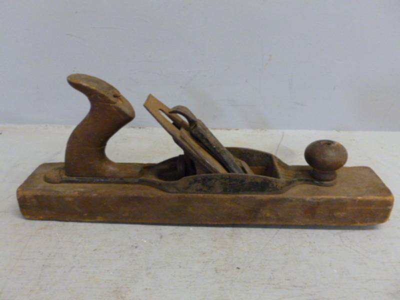 lot 309 image: Antique Block Plane