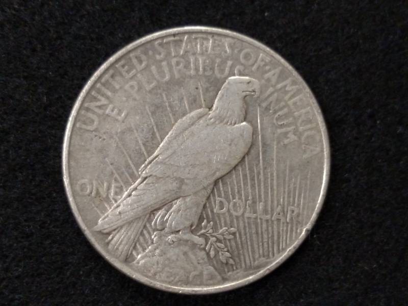 lot 29 image: 1922 Peace Silver Dollar...