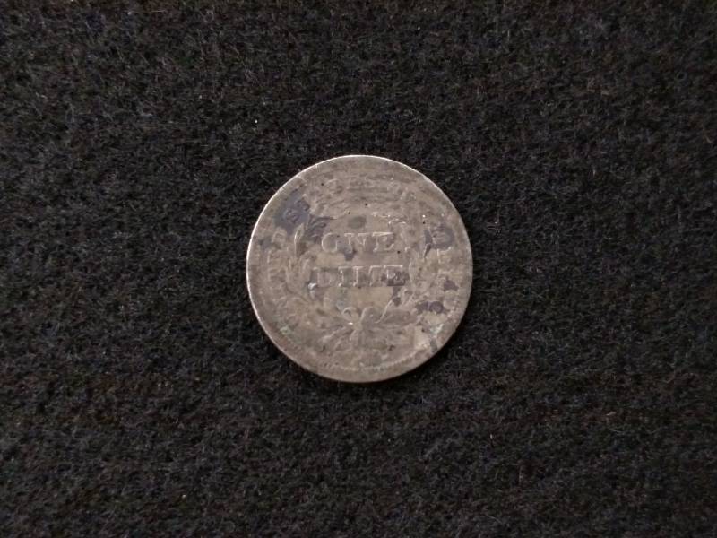 lot 88 image: 1839 Seated Liberty Silver Dime...