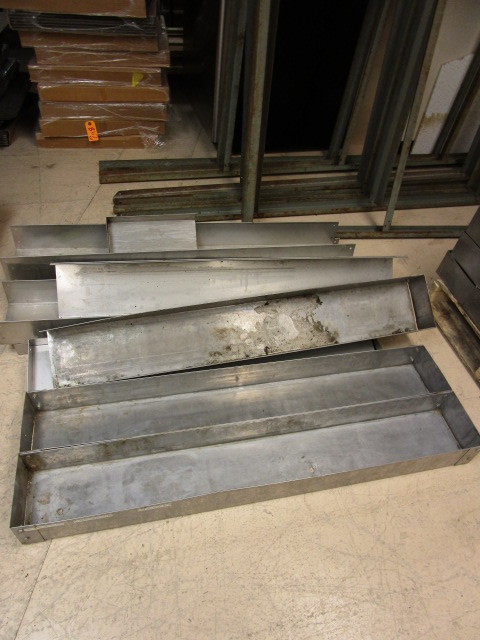STAINLESS STEEL SHELVING COMPONENTS