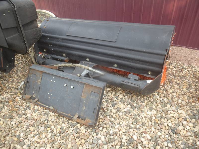 2012 Bobcat Sweeper 84