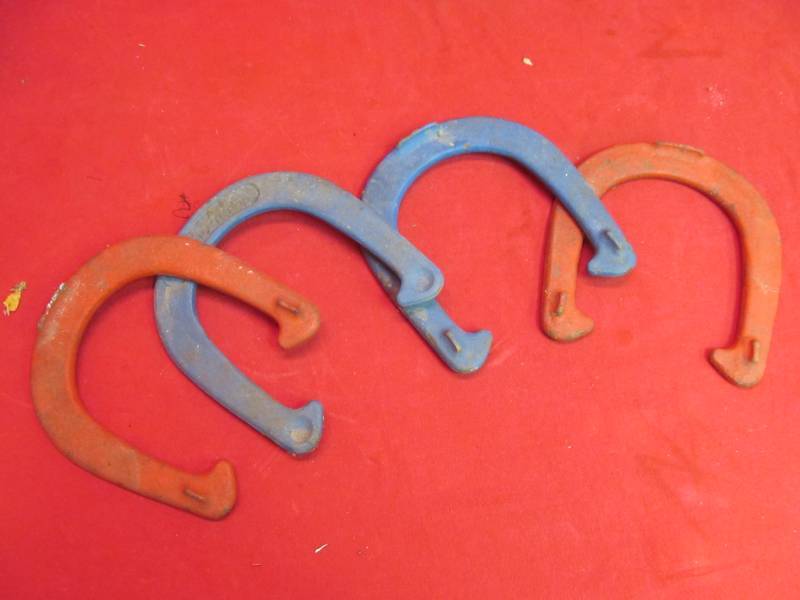 horse shoes