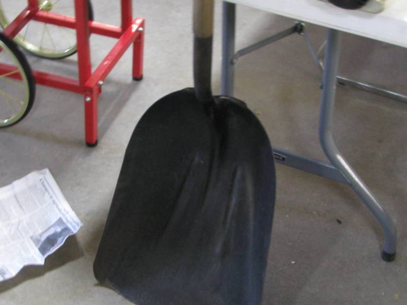 GrainSnow Shovel