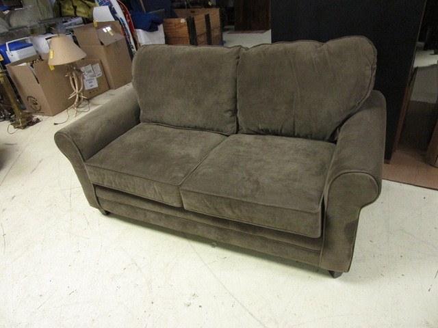 MICROFIBER LOVESEAT