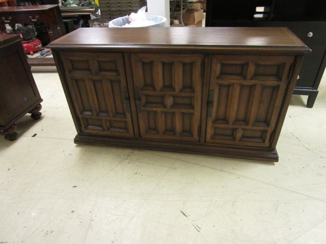 TRADITIONAL STYLE BUFFET