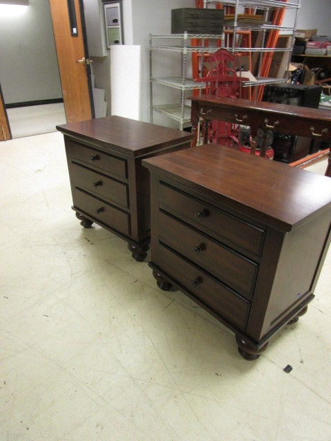 NIGHTSTANDS