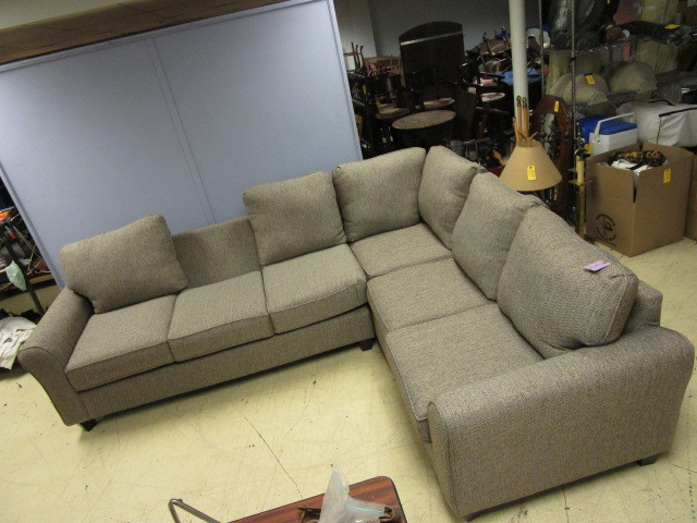 SECTIONAL SOFA