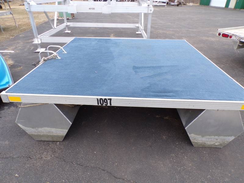 lot 3 image: Aluminum Swim Raft 8 x 8
