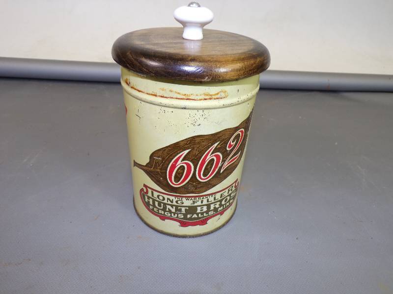 lot 27 image: Rare Fergus Falls Hunt Brothers Tobacco Can