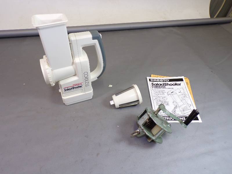 lot 91 image: Presto Salad Shooter and Manual with attachment, Green Pasta Cutter