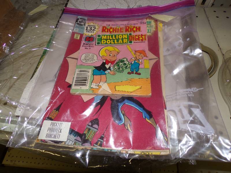 lot 107 image: Large Assorted Lot