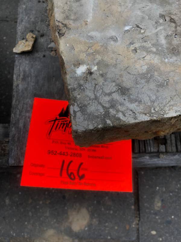 1 30�x30� 3� thick Kasota pillar...