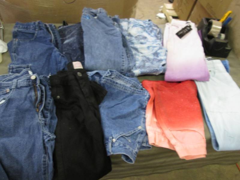 10 Pair Girls 12 Pants & Shorts mos...