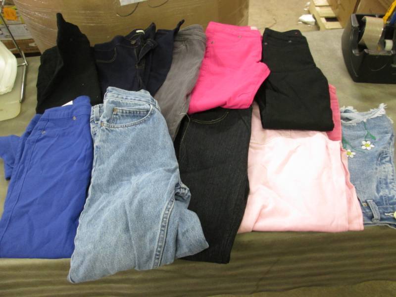 10 Pair Girls 14 Pants & Shorts mos...