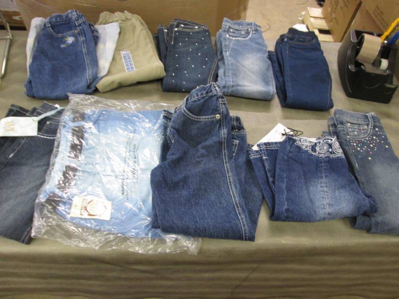 10 Pair Girls Size 5 Jeans, Jegging...