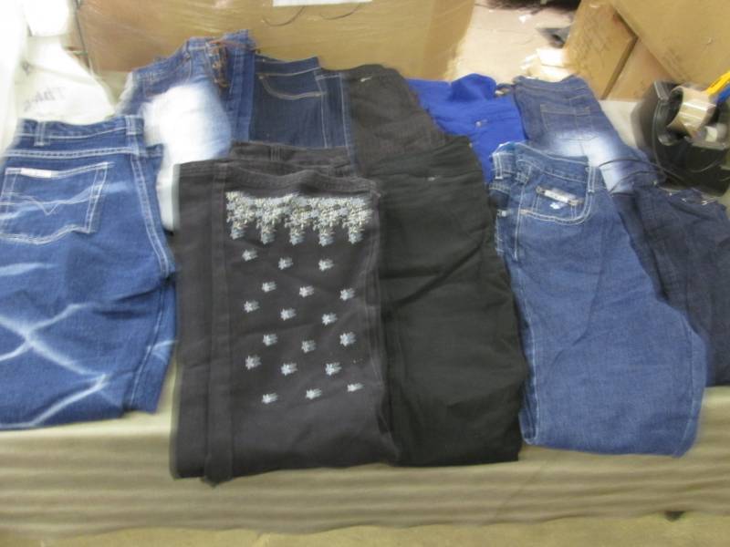 10 Pair Girls 14 Pants & Jeans...