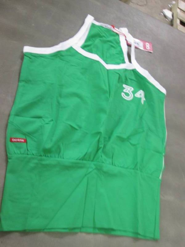 Lot of 15 NWT QGene Size M Green Ta...