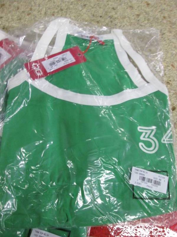 Lot of 13 NWT QGene Size XS Green T...