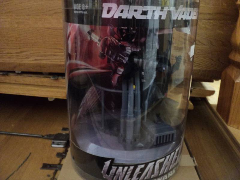 lot 1 image: Star Wars Darth Vader in Round Disp...