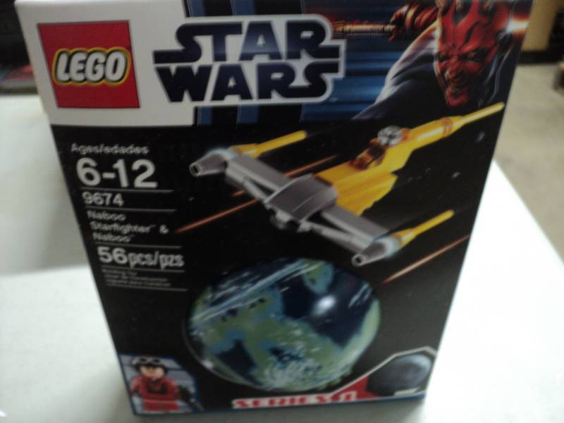 lot 11 image: Star Wars LEGO Series new in box...