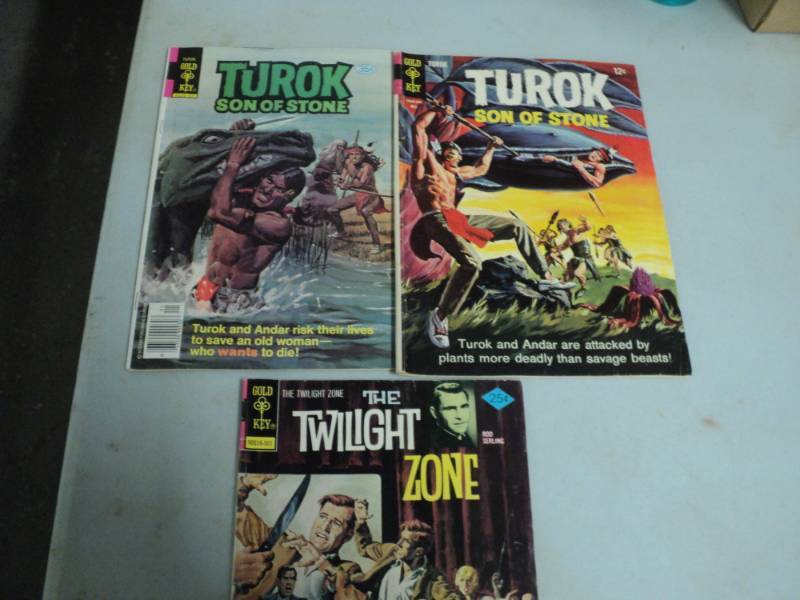 lot 39 image: 3 Comic Books...