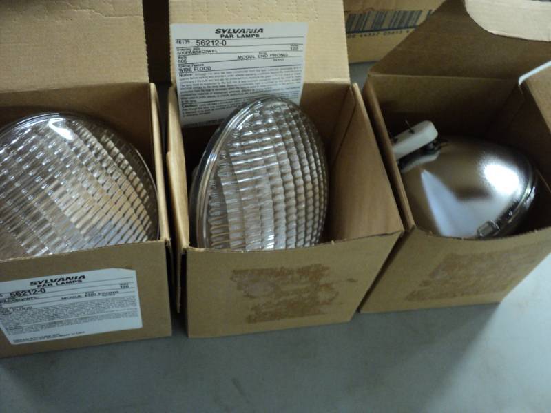 lot 121 image: 3 Sylvania 500 watt 120 v Wide Floo...