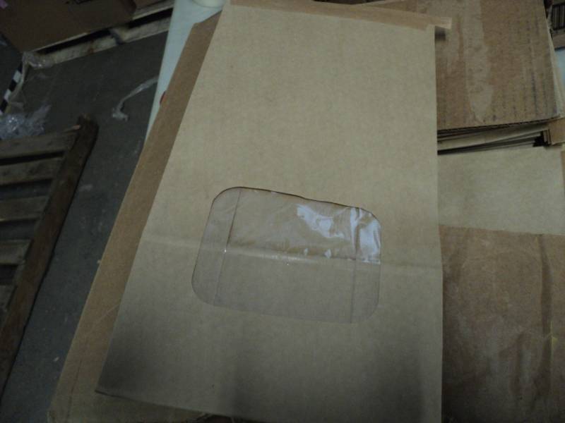 lot 145 image: Case of 250 unprinted Bags with cle...