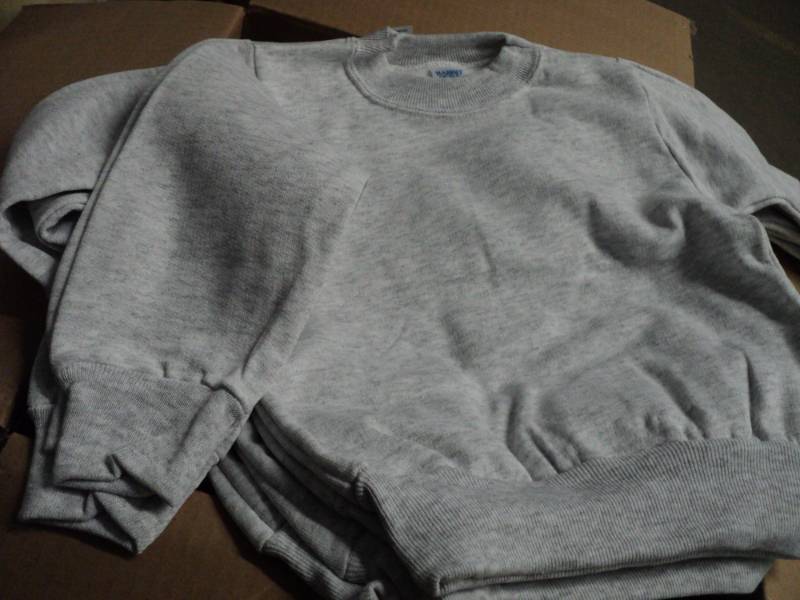 lot 153 image: 36- size 3T Grey Long Sleeved Sweat...