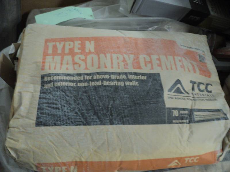 lot 160 image: 25 lb Box of PreCut Unfried White C...