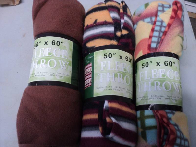 lot 222 image: 3 - 50 x 60 Fleece Throws...