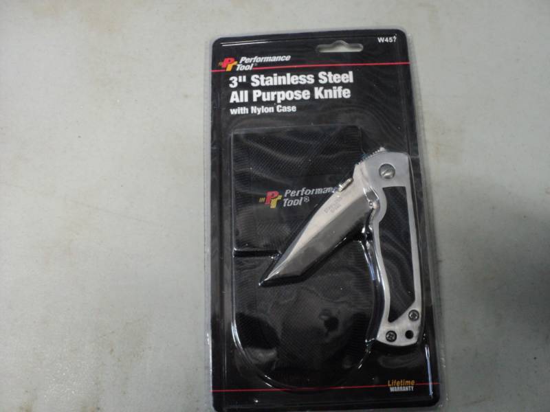 lot 265 image: 3 Stainless Steel All Purpose Knif...