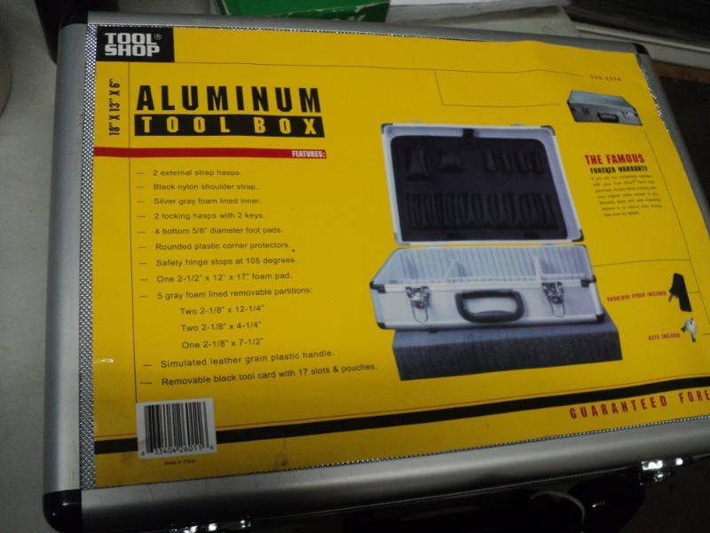 lot 273 image: Tool Shop Aluminum Tool Box...