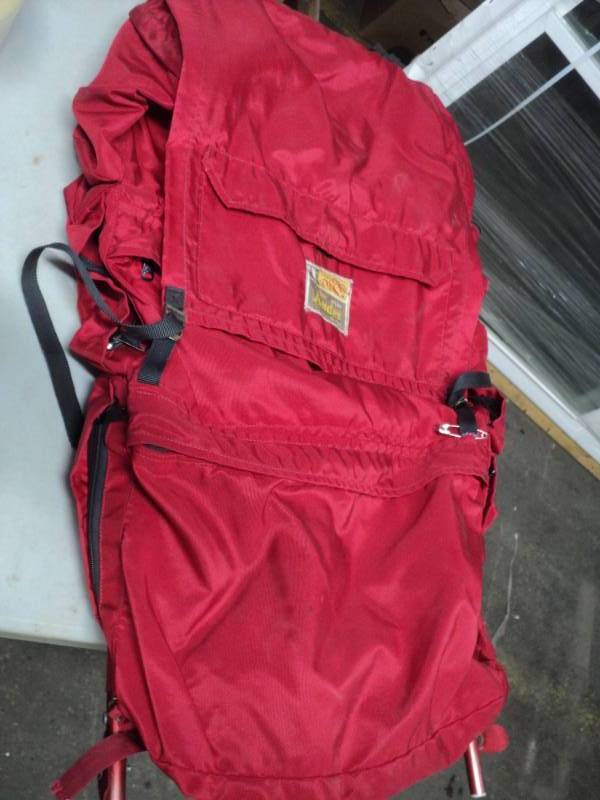 lot 285 image: Andes Hiking Backpack...