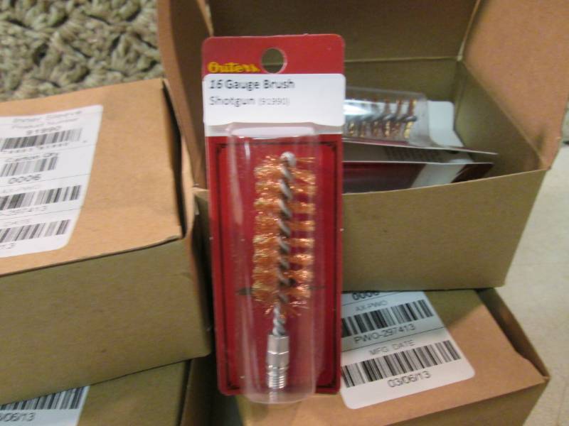 lot 12 image: 24 Outers 91990 16 Gauge Shotgun Bo...