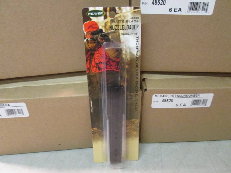 lot 24 image: 24 Weaver 48520 Muzzle Loader Scope...