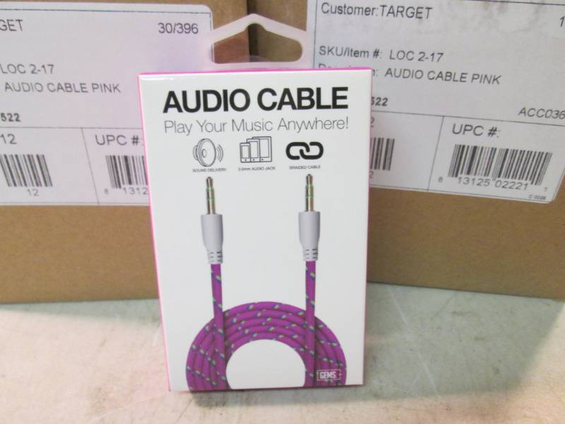 lot 33 image: Lot of 48 36 Braided Audio Cables ...