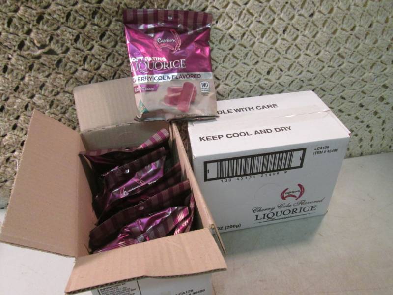 lot 40 image: 2 Cases with 8 Bags each of Caprico...