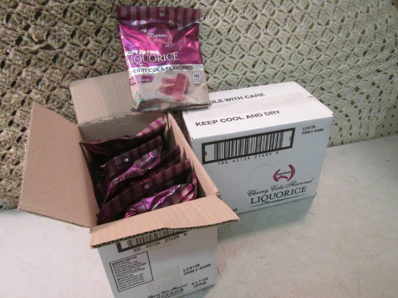 lot 42 image: 2 Cases with 8 Bags each of Caprico...