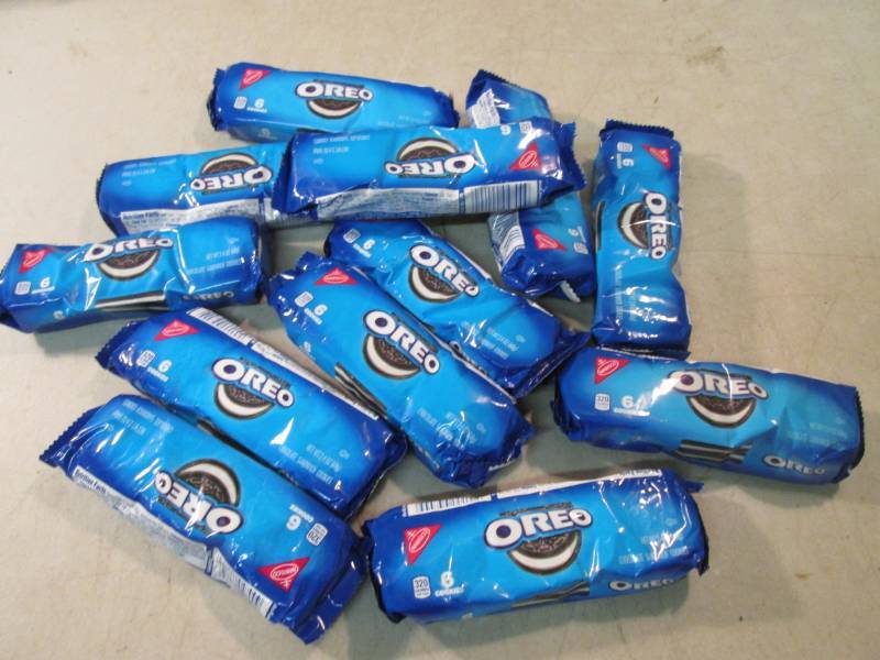 lot 91 image: 12 Packs of Oreo Cookies Best by da...