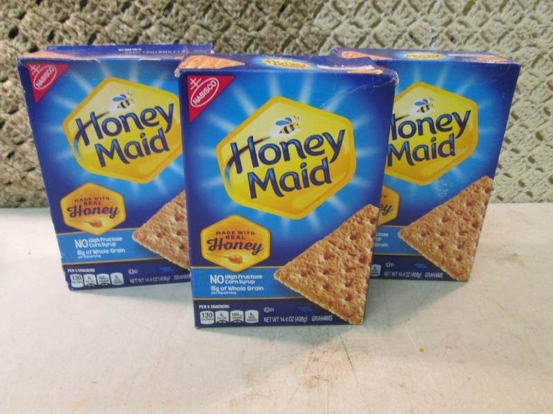 lot 105 image: 3 Boxes of Honey Maid Graham Cracke...