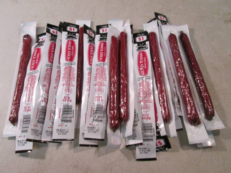 lot 108 image: 20 Jack Links Classics Original Sna...