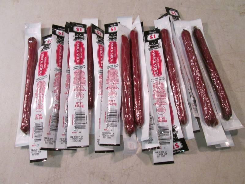 lot 111 image: 20 Jack Links Classics Original Sna...