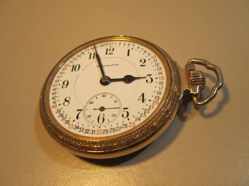 lot 155 image: Vintage Burlington 10 Karat Gold Fi...