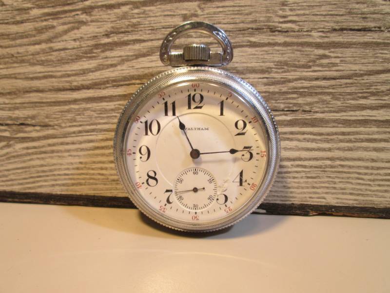 lot 156 image: Vintage Waltham Silver Pocket Watch...